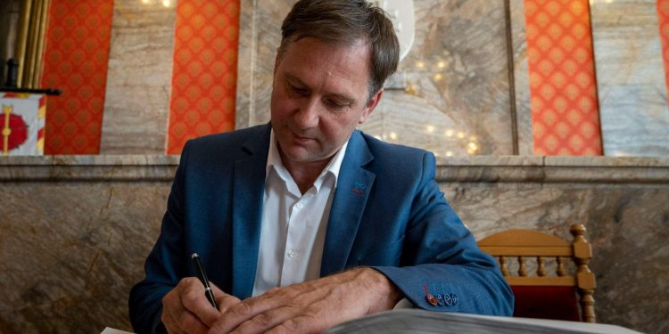 Na primátora Ružomberka kandiduje aj Ján Bednárik