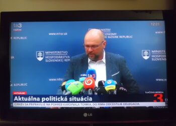 Tí, čo skloňujú podstatné meno fašista