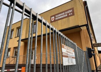 Technické služby: o kúpe podielu poslanci opäť nehlasovali