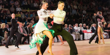 Koniareň v sobotu ožije valčíkom, tangom či rumbou. Predvedú sa tanečné páry zo Slovenska aj zahraničia 