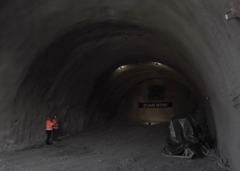 AKTUÁLNE: Prerazili diaľničný tunel Čebrať