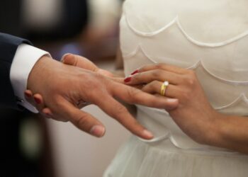 Sobášiť snúbencov na úrade budú títo poslanci 