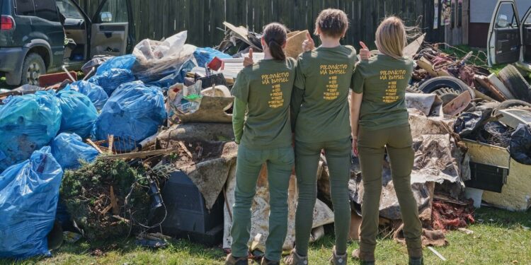 Ružomberskí poľovníci medzi najaktívnejšími v zbere odpadu 