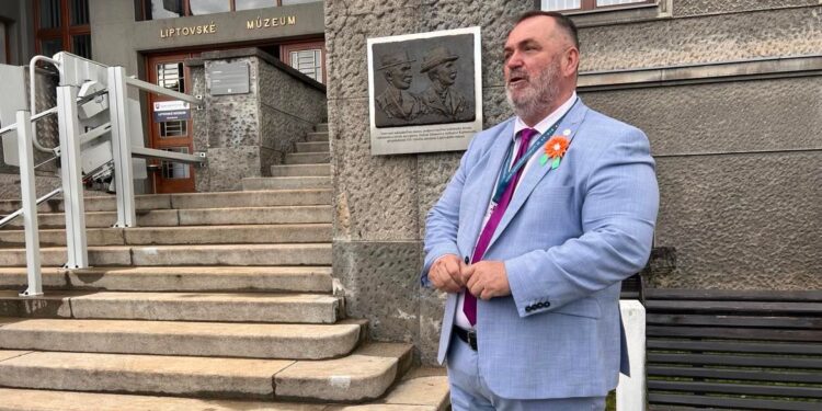 Michal Kovačic končí ako riaditeľ Liptovského múzea. Na návrh županky ho krajskí poslanci odvolali