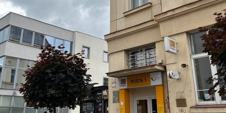 Bezbariérový vstup na poštu by mal byť hotový do konca júna