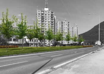 Na Nábreží M. R. Štefánika v Ružomberku vyrastie zelený ostrov